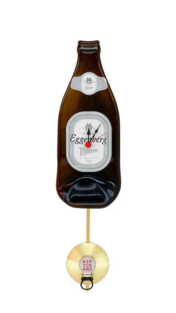 Bierflaschenuhr mit Pendel Eggenberg